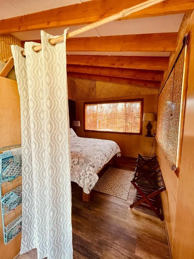 Volcano Eco Cabin & Eco Lodge